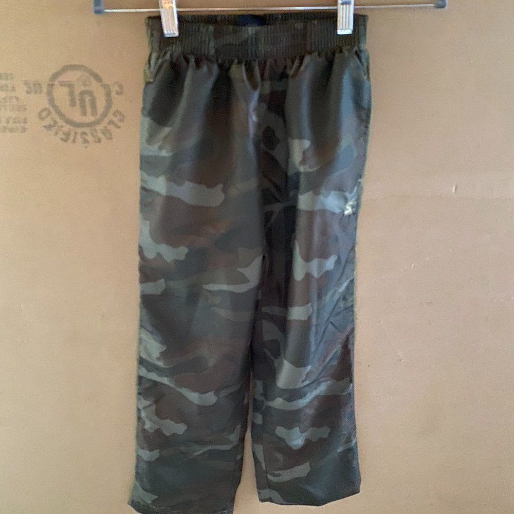 CAMO
FIVE STAR TRACK PANTS SIZE M/8
